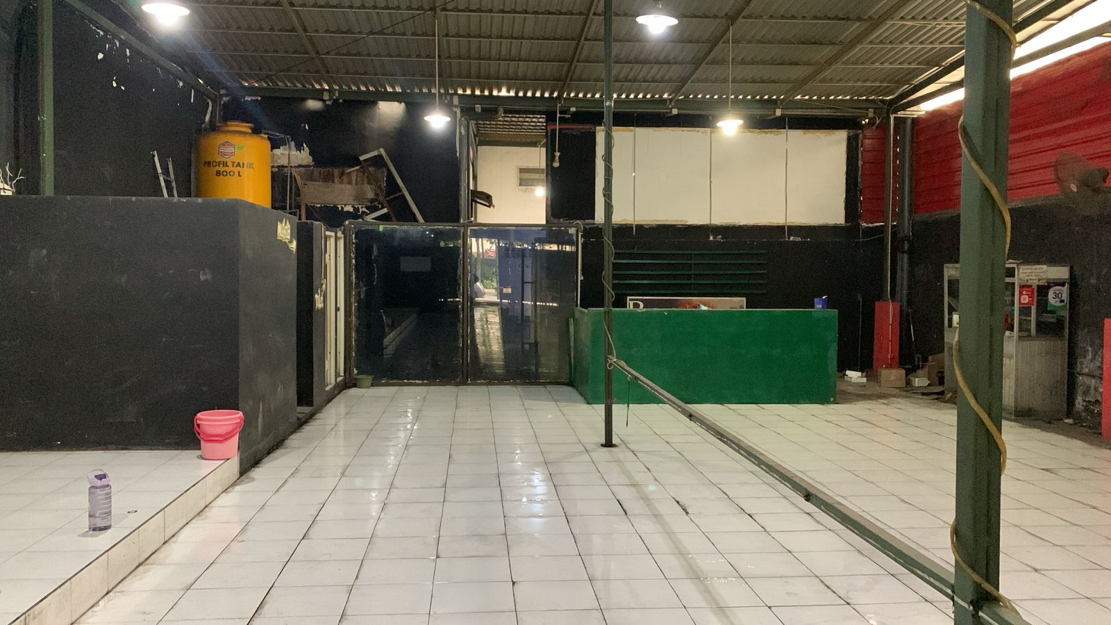 Dijual Ruko Luas dan Potensial di Wilayah Pasar Kembang Surabaya Pusat - Thumbnail 3