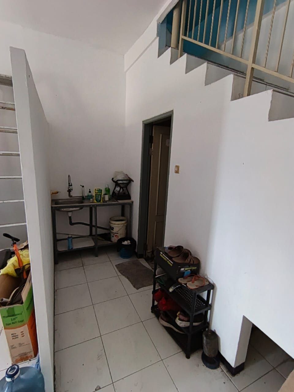 Disewakan Ruko Murah Lokasi Strategis di Kutisari Selatan Surabaya Selatan - Thumbnail 4