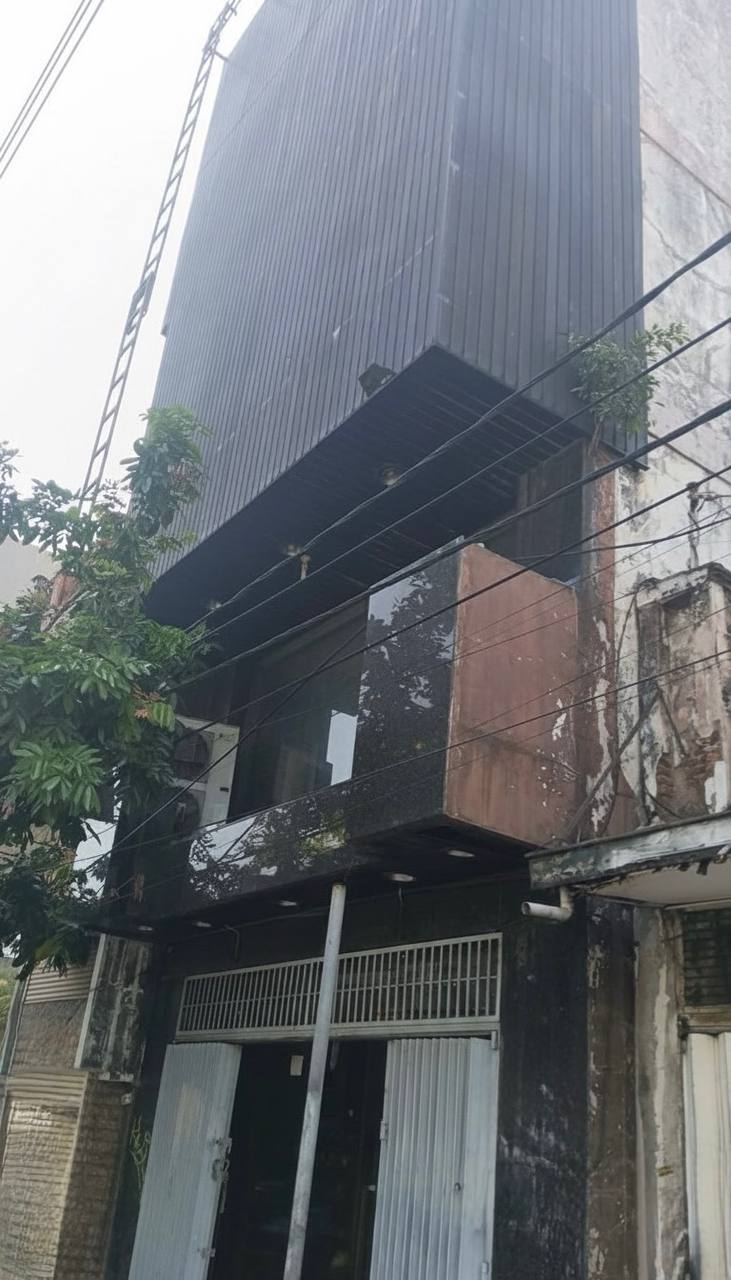 Dijual Ruko 5 lantai Jalan Raya Praban Selangkah dari Jalan Tunjungan Surabaya Pusat - Image 1