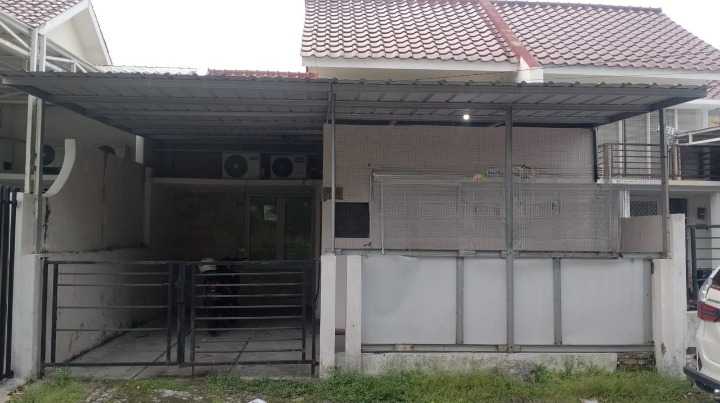 Dijual Rumah Bagus Harga Murah di Greenlake Wonorejo Surabaya Timur - Image 1