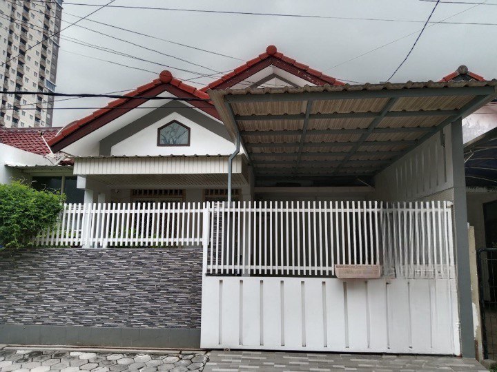 Dijual Rumah Siap Huni di Kawasan Kalijudan Indah Surabaya Timur - Image 1