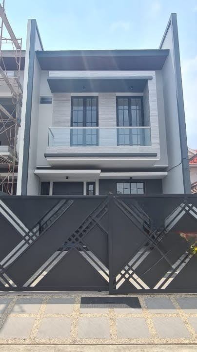 Dijual Rumah Baru Gress di Manyar Kertoadi Surabaya - Image 1