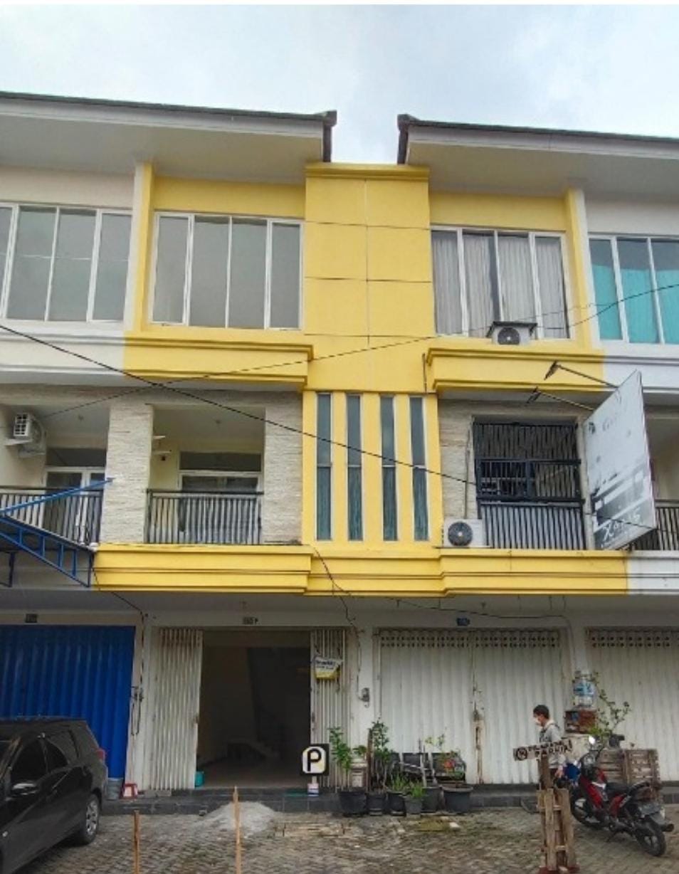 Dijual / Disewakan Ruko 3 Lantai Lokasi Strategis di Ploso Timur Surabaya Timur - Image 1