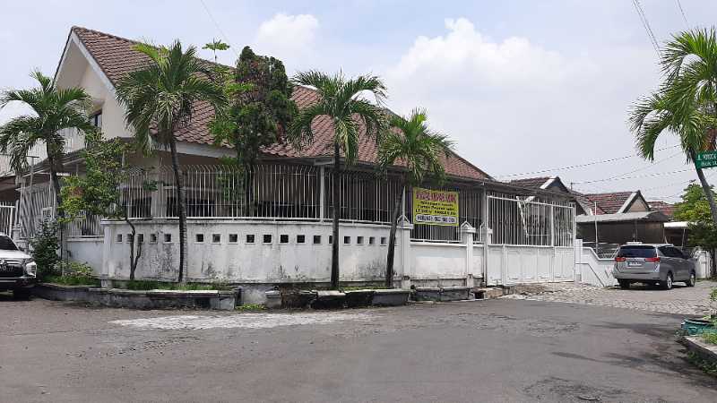 Dijual Rumah Hook Siap Huni Taman Pondok Indah Surabaya Barat - Image 1
