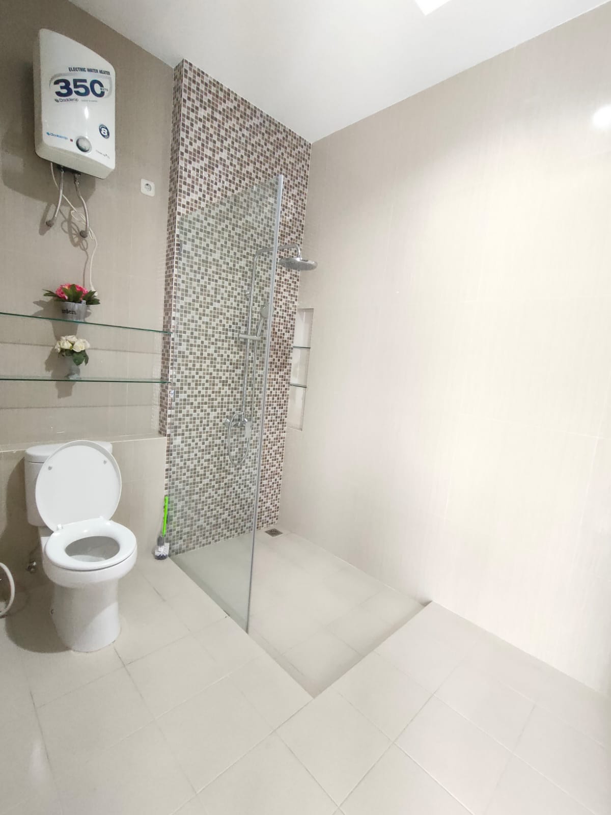 Dijual Rumah Mewah Siap Huni di Perumahan Permata Jingga Kota Malang - Thumbnail 11