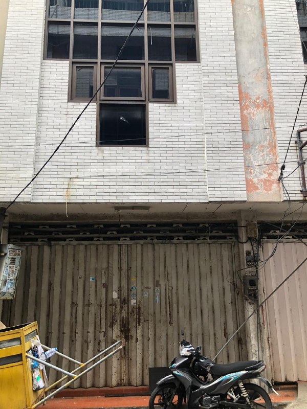 Dijual 2 Ruko Strategis di Kedungdoro Surabaya Pusat - Image 1