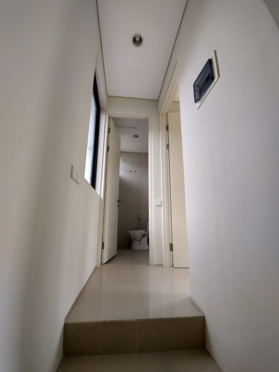 Dijual Rumah Perumahan Strategis Wilayah Northwest Lake Surabaya Barat - Thumbnail 6