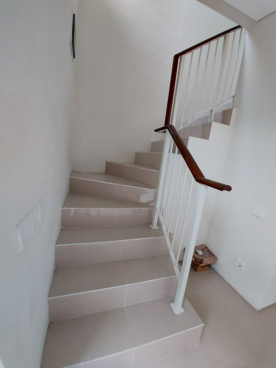 Dijual Rumah Perumahan Strategis Wilayah Northwest Lake Surabaya Barat - Thumbnail 7