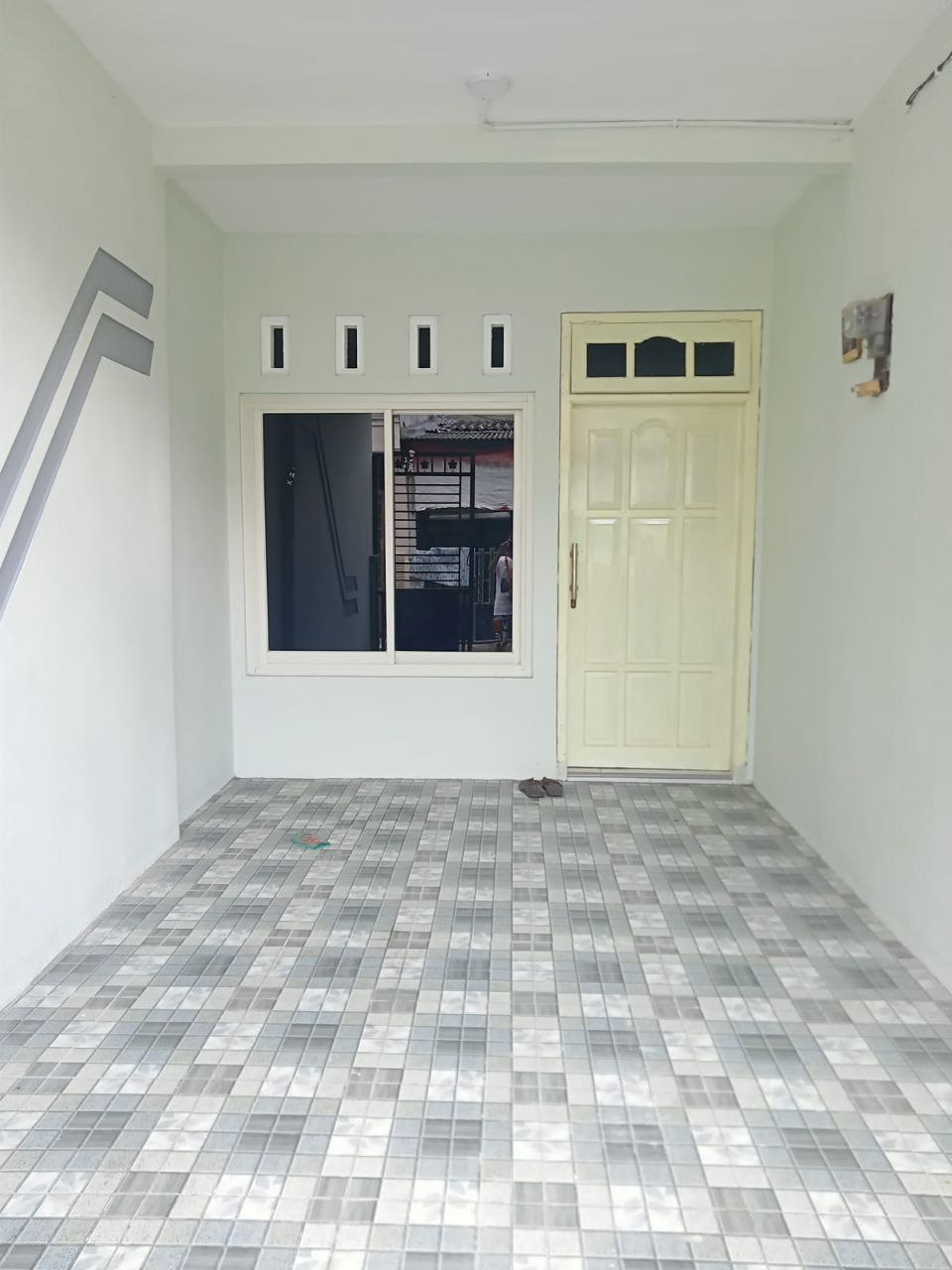 Dijual Rumah 2 Lantai Lokasi Strategis di Candi Lontar Surabaya Barat - Thumbnail 4