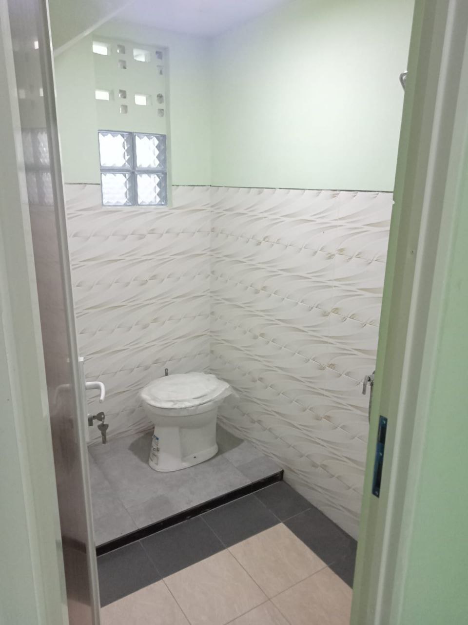 Dijual Rumah 2 Lantai Lokasi Strategis di Candi Lontar Surabaya Barat - Thumbnail 5