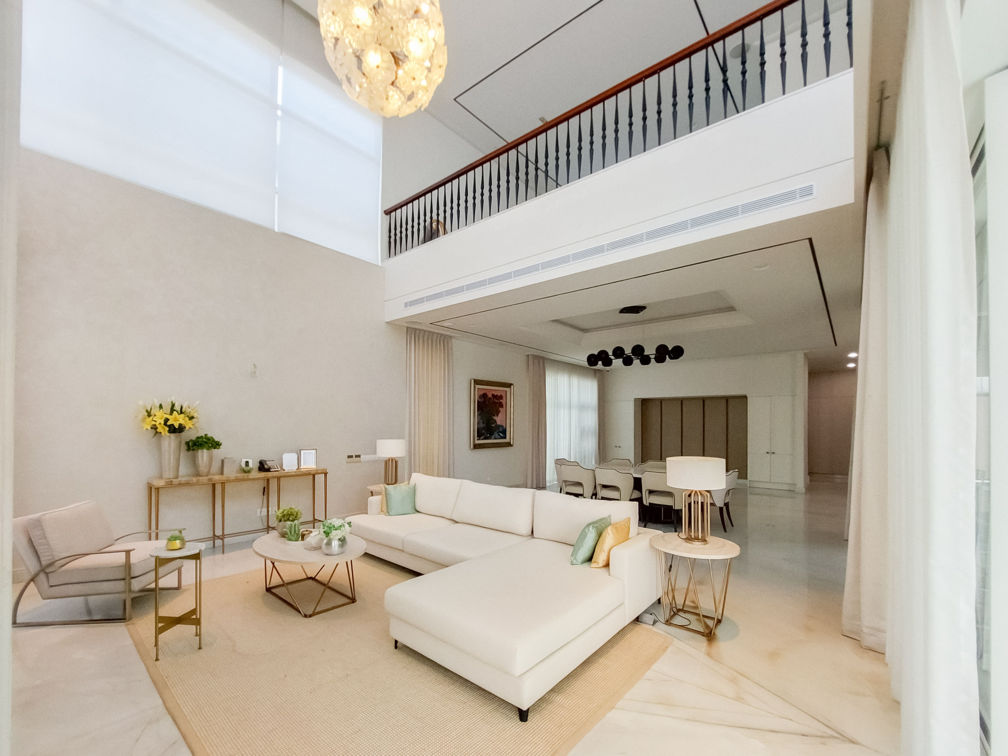 Dijual Rumah Mewah di Margorejo Indah Surabaya Selatan - Image 1