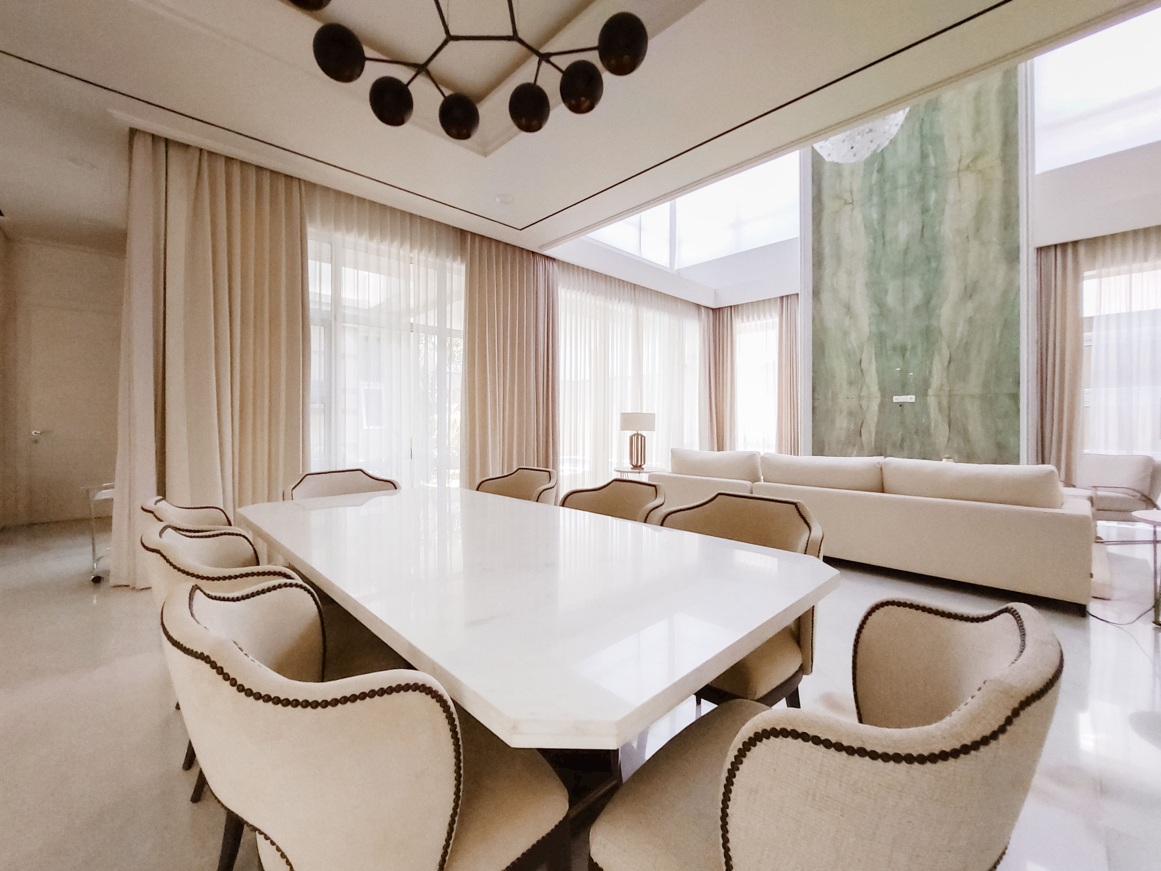 Dijual Rumah Mewah di Margorejo Indah Surabaya Selatan - Thumbnail 4