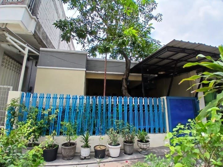 Dijual Rumah Lokasi Strategis di Raya Banjar Sugihan Surabaya Barat - Image 1