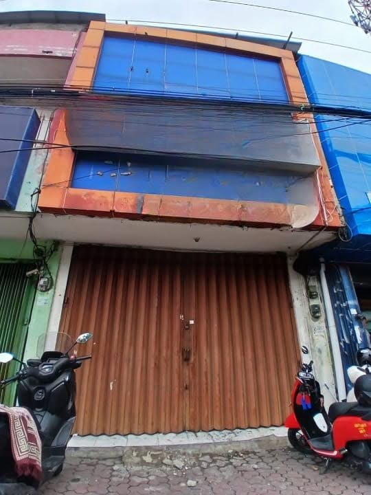 Disewakan Ruko Lokasi Strategis di Kusuma Bangsa Surabaya Pusat - Image 1