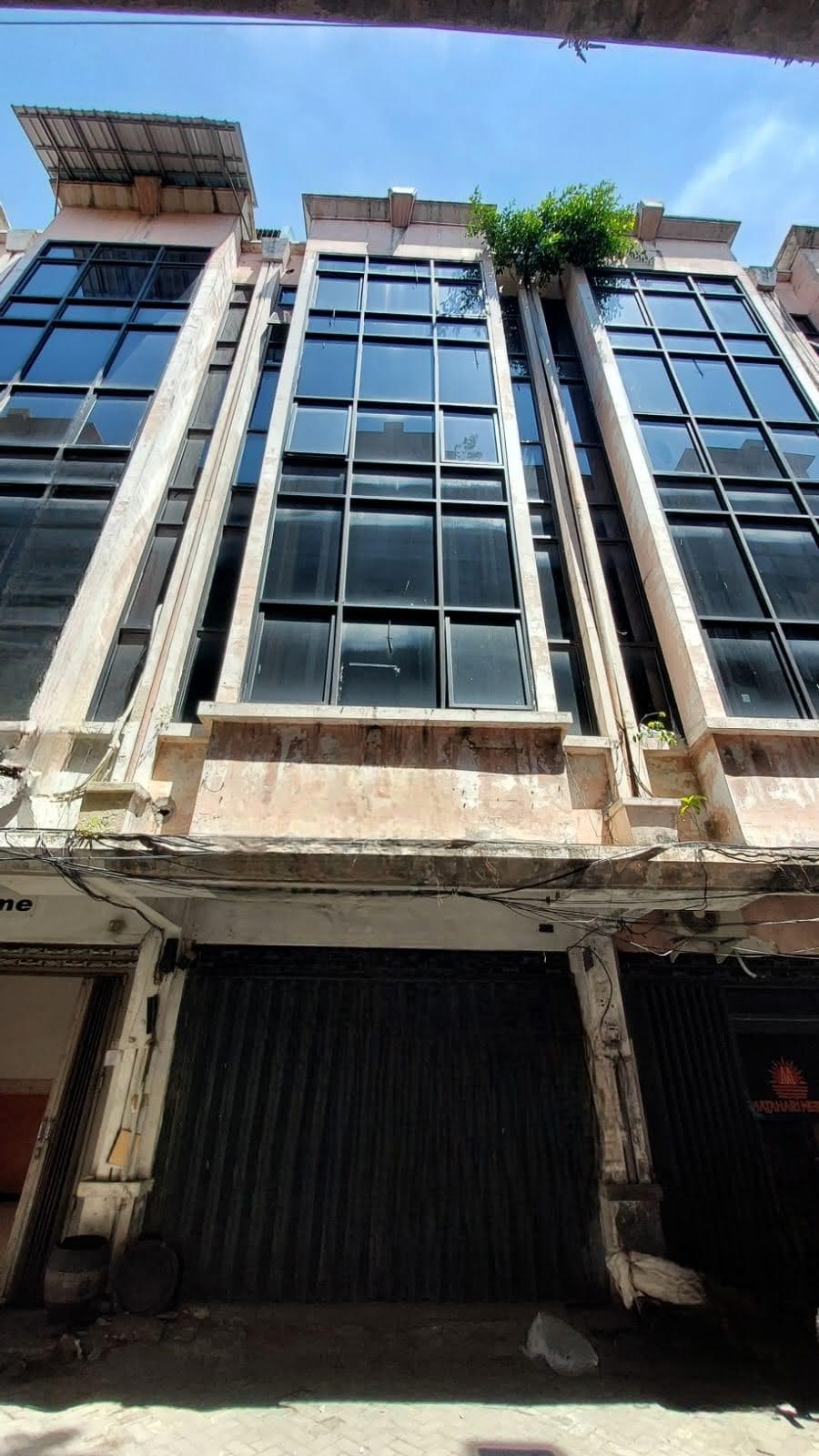 Disewakan Murah Ruko lokasi strategis di Atom Megah Surabaya Pusat - Image 1