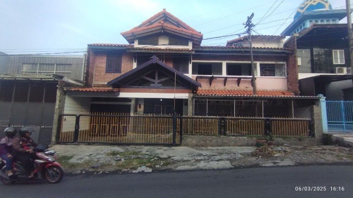 Jual Rumah Balongsari Tama Lokasi Strategis Komersial Surabaya - Image 1