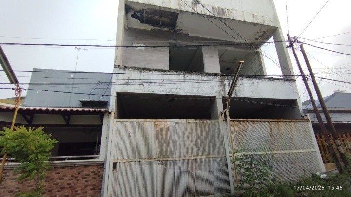 Jual Rumah 3 Lantai Murah Mulyosari Tengah Lokasi Strategis Surabaya Timur - Image 1