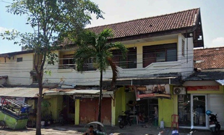 Dijual Rumah Nyaman Dekat Universitas Airlangga di Jalan Karang Menjangan Gubeng Surabaya Timur - Image 1