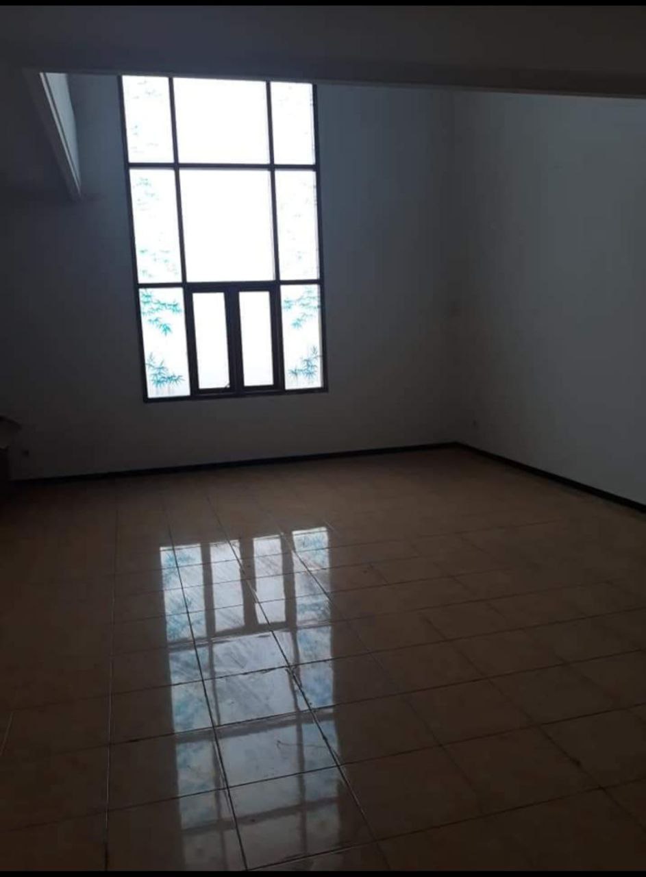 Dijual Rumah Bagus 2,5 Lantai di Sakura Regency Surabaya Selatan - Thumbnail 5