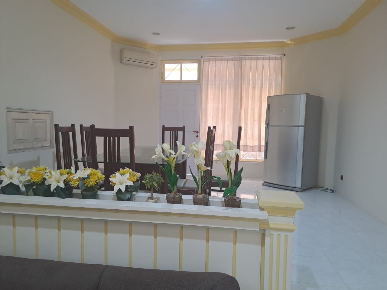 Disewakan Rumah Siap Huni Satelit Dekat Rumah Sakit Mitra Keluarga di Surabaya Barat - Thumbnail 2