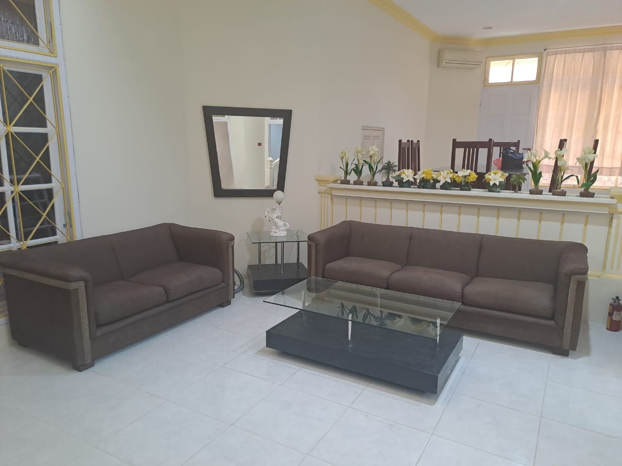 Disewakan Rumah Siap Huni Satelit Dekat Rumah Sakit Mitra Keluarga di Surabaya Barat - Thumbnail 3