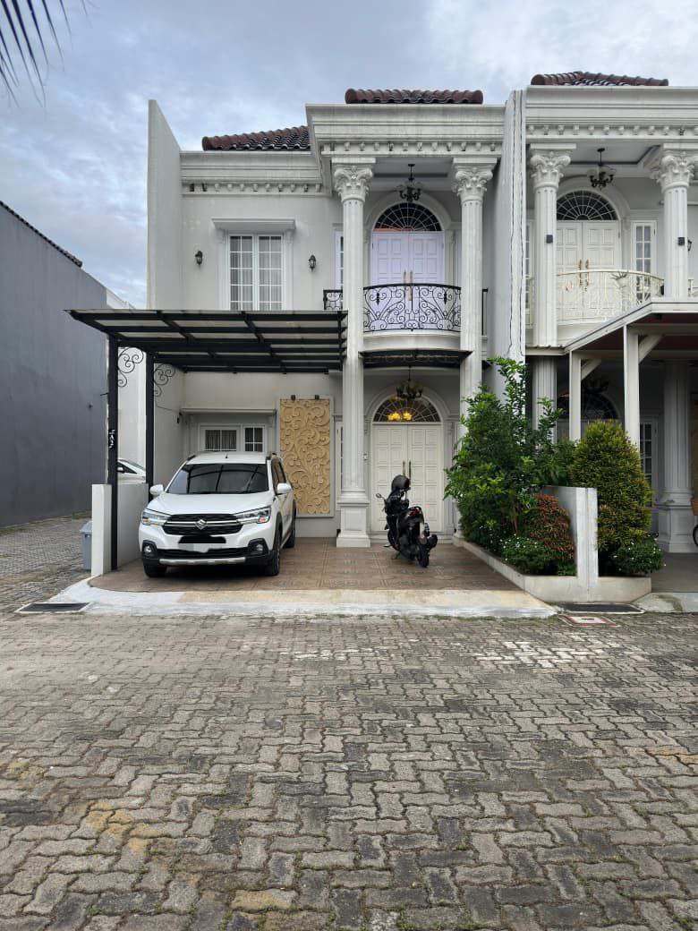 Dijual Rumah Mewah Full Furnished di Kebagusan 4 Residence Jakarta Selatan - Image 1