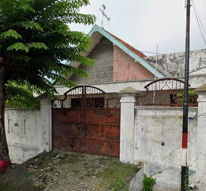 Dijual Rumah Strategis Siap Huni di Lompo BatangSurabaya Pusat - Image 1