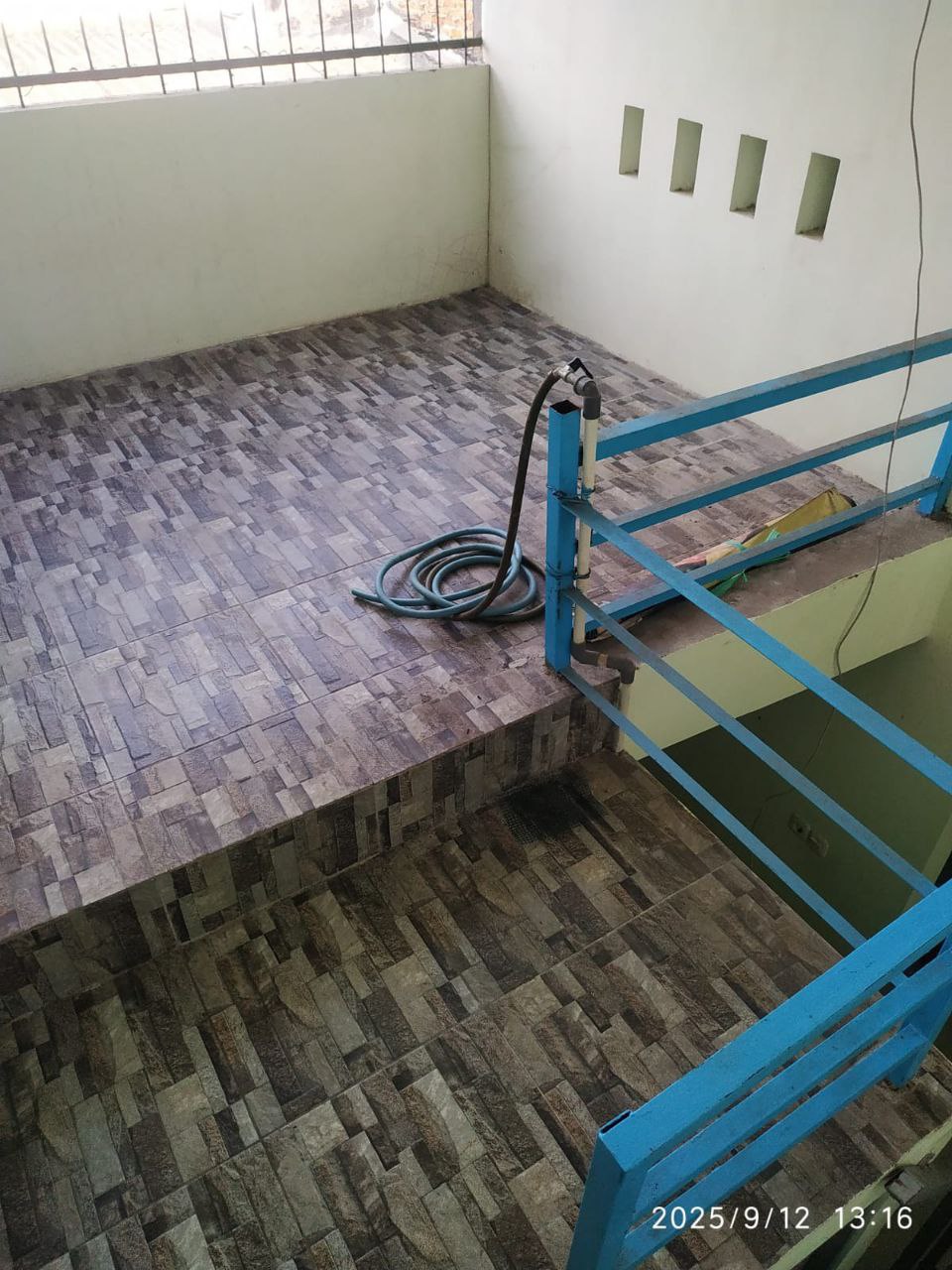 Dijual Rumah Minimalis di Kawasan Candi Lontar Surabaya Barat - Thumbnail 2