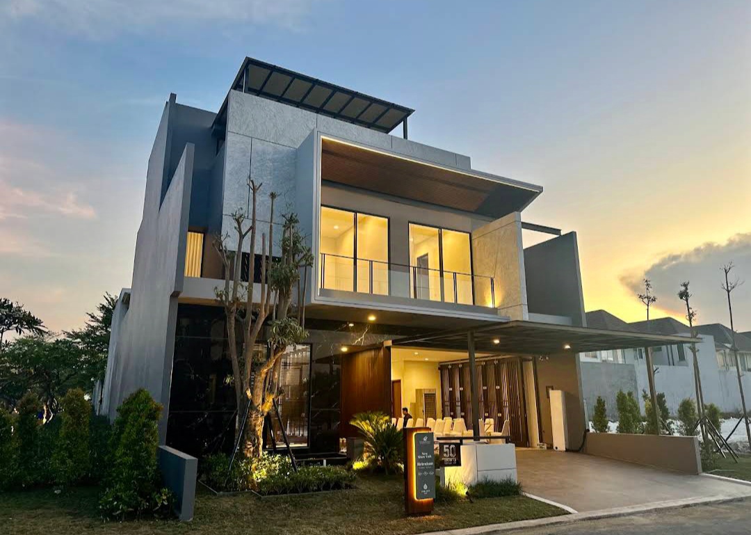 Jual Rumah Baru Mewah Stone Gate Park Citraland Surabaya Barat - Image 1