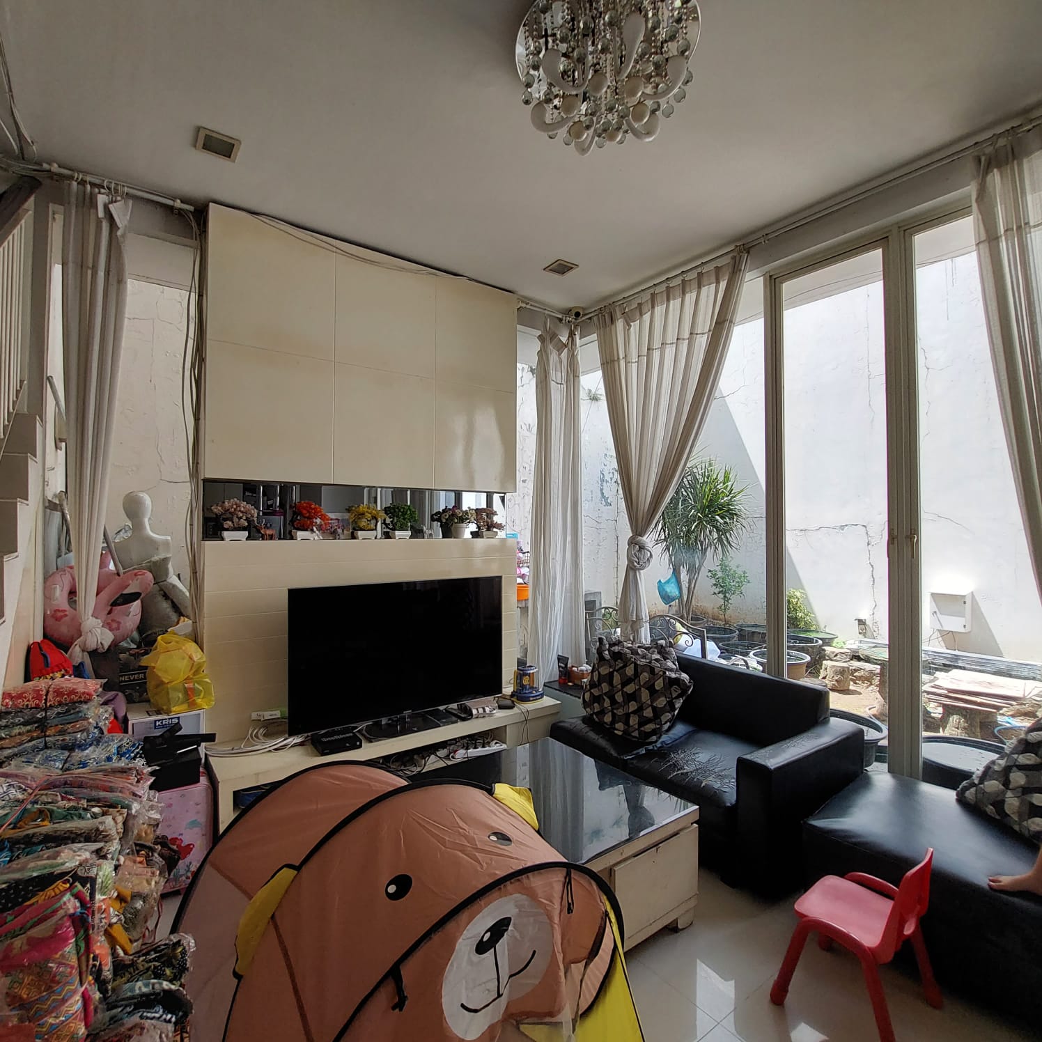 Dijual Rumah Siap Huni di Pakuwon City Surabaya Timur - Image 1