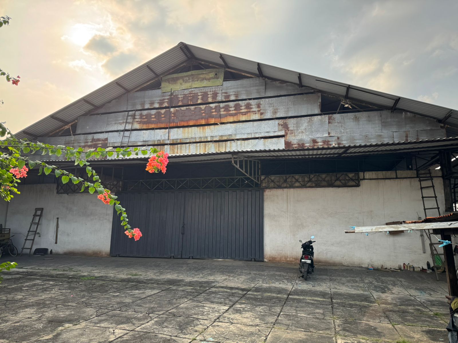 Dijual Tanah dan Gudang Kalibader Taman Sepanjang sidoarjo - Image 1