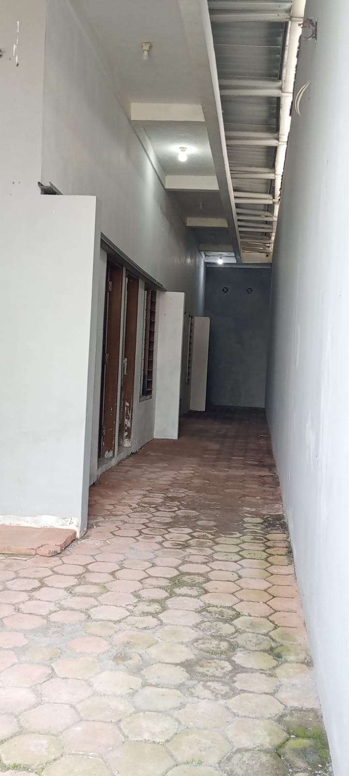 Dijual Rumah Kost di Jl. Sememi Rejo Asri Sememi dengan Potensi Income Stabil - Thumbnail 3