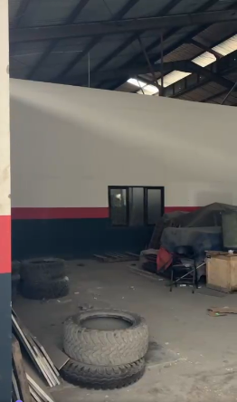 Disewakan Gudang Luas dan Strategis di Kawasan Taman Sidoarjo - Image 1