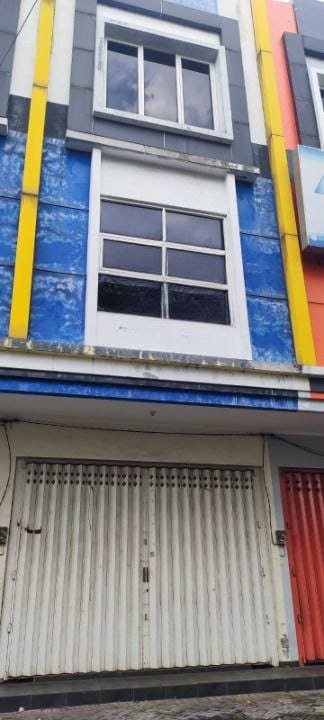 Disewakan 2 ruko Jejer Raya Veteran Gresik Lokasi Strategis - Image 1