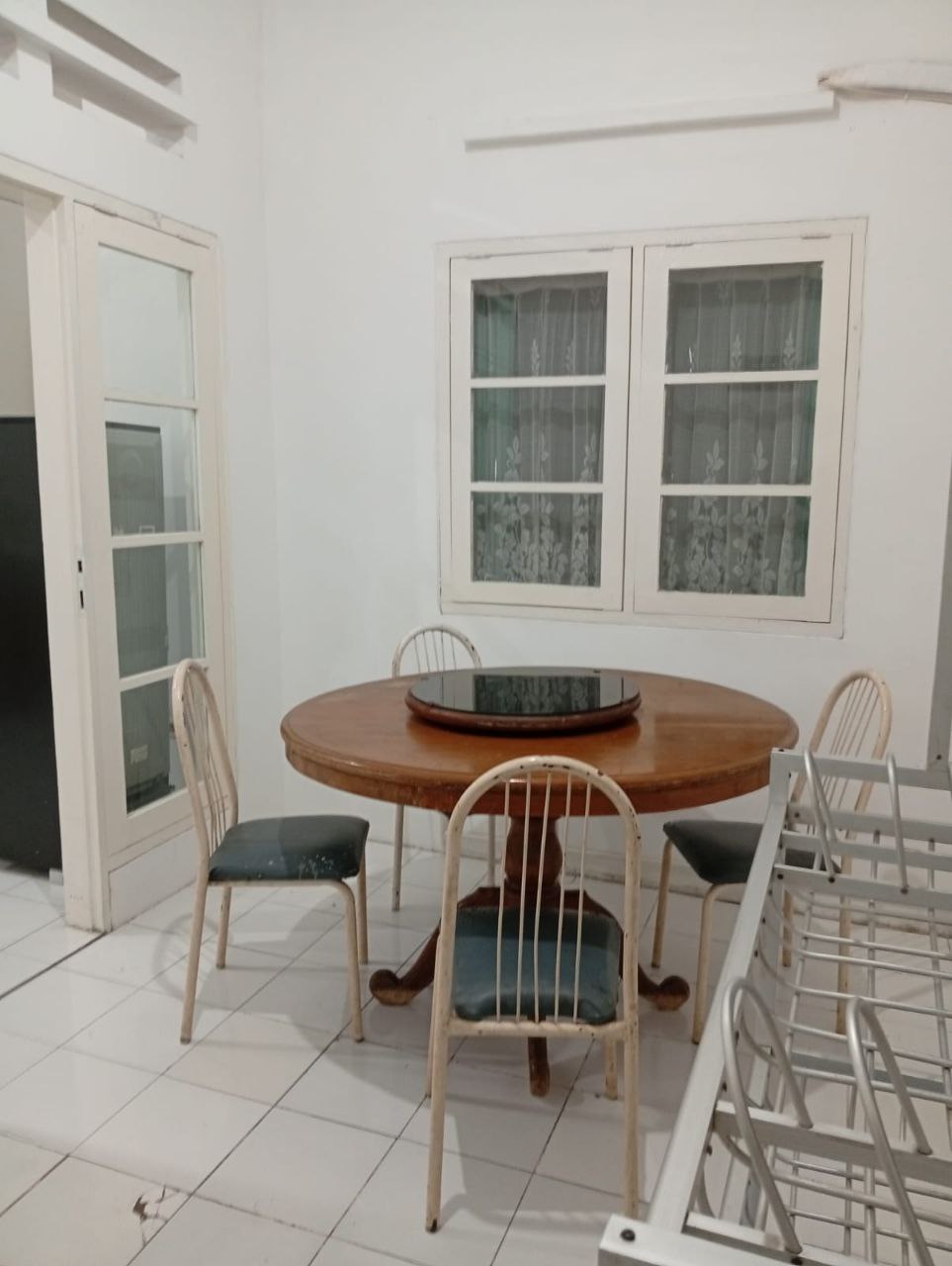 Disewakan Rumah Siap Huni Cocok untuk Mahasiswa di Bukit Palma Surabaya Barat - Image 1