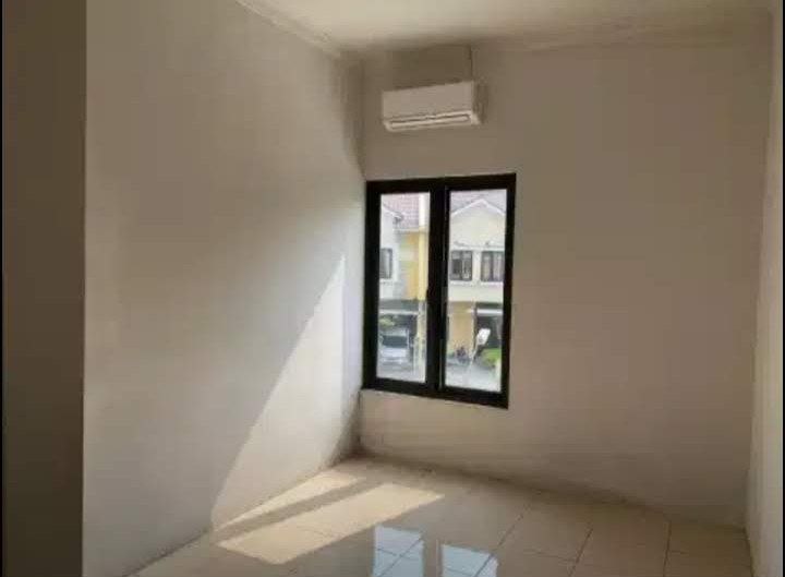 Disewakan Rumah Siap Huni Palm Residence Surabaya Barat - Thumbnail 4