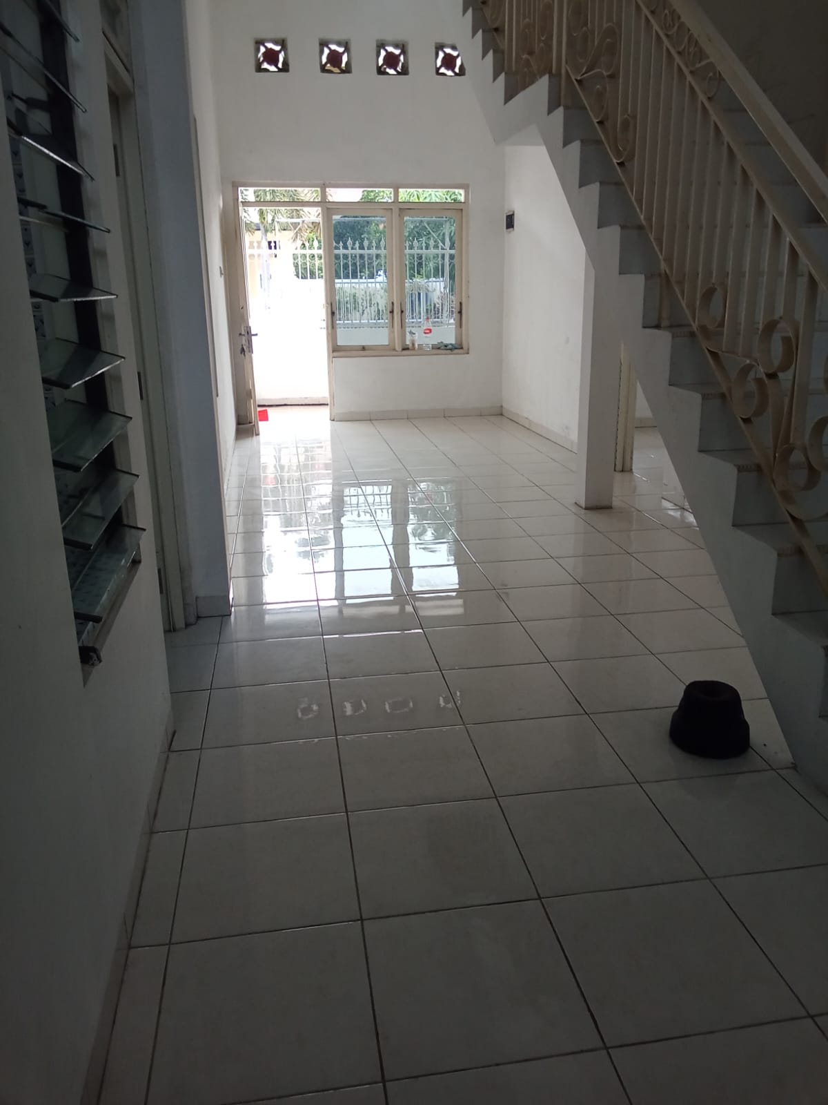 Dijual/Disewakan Rumah 2 Lantai Siap Huni di Pondok Benowo Indah, Surabaya Barat - Image 1