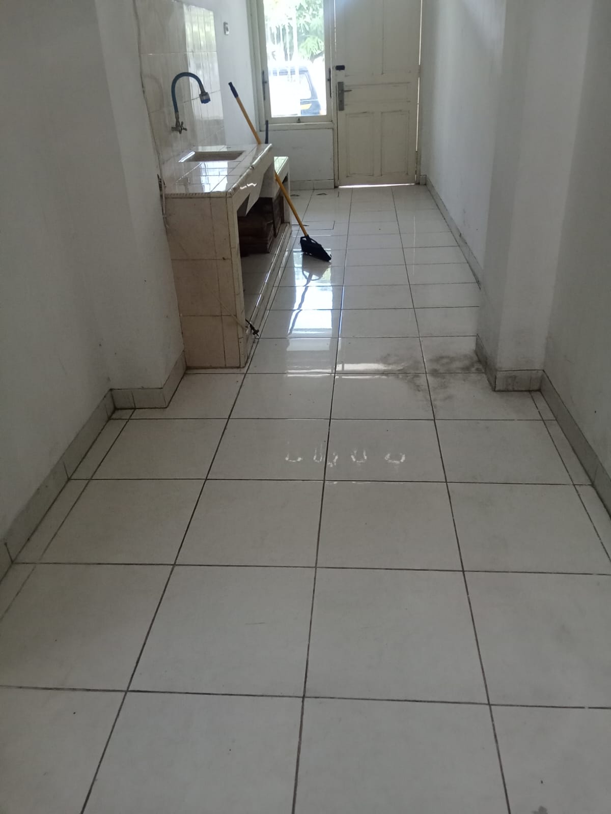 Dijual/Disewakan Rumah 2 Lantai Siap Huni di Pondok Benowo Indah, Surabaya Barat - Thumbnail 3