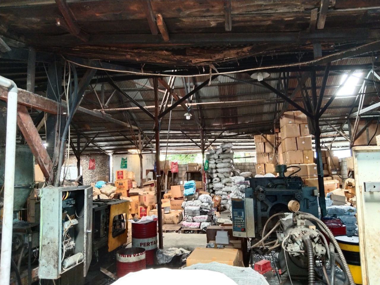 Dijual Rumah dan Gudang Siap Pakai di Kawasan Jalan Pesantren Sidoarjo - Image 1