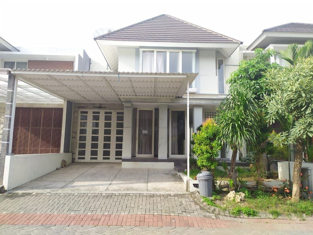 Jual Rumah Mewah Fasilitas Lengkap Royal Park Citraland Surabaya Barat - Image 1