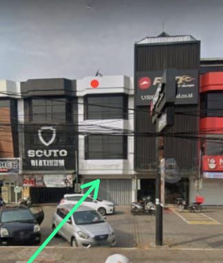 Disewakan Ruko 3 Lantai Raya Wiyung Lokasi Komersial Strategis Surabaya Barat - Image 1