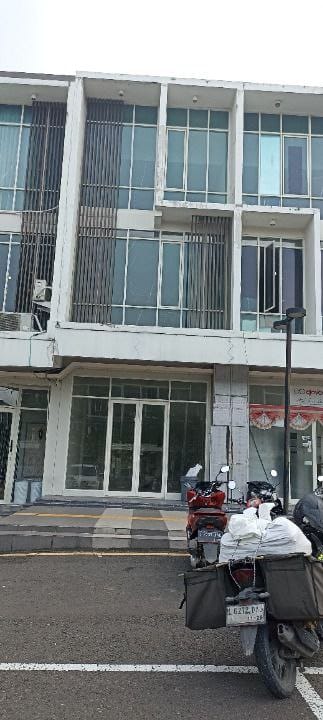 Disewakan Ruko 3 Lantai Northwest Boulevard Lokasi Komersial Citraland Surabaya Barat - Image 1