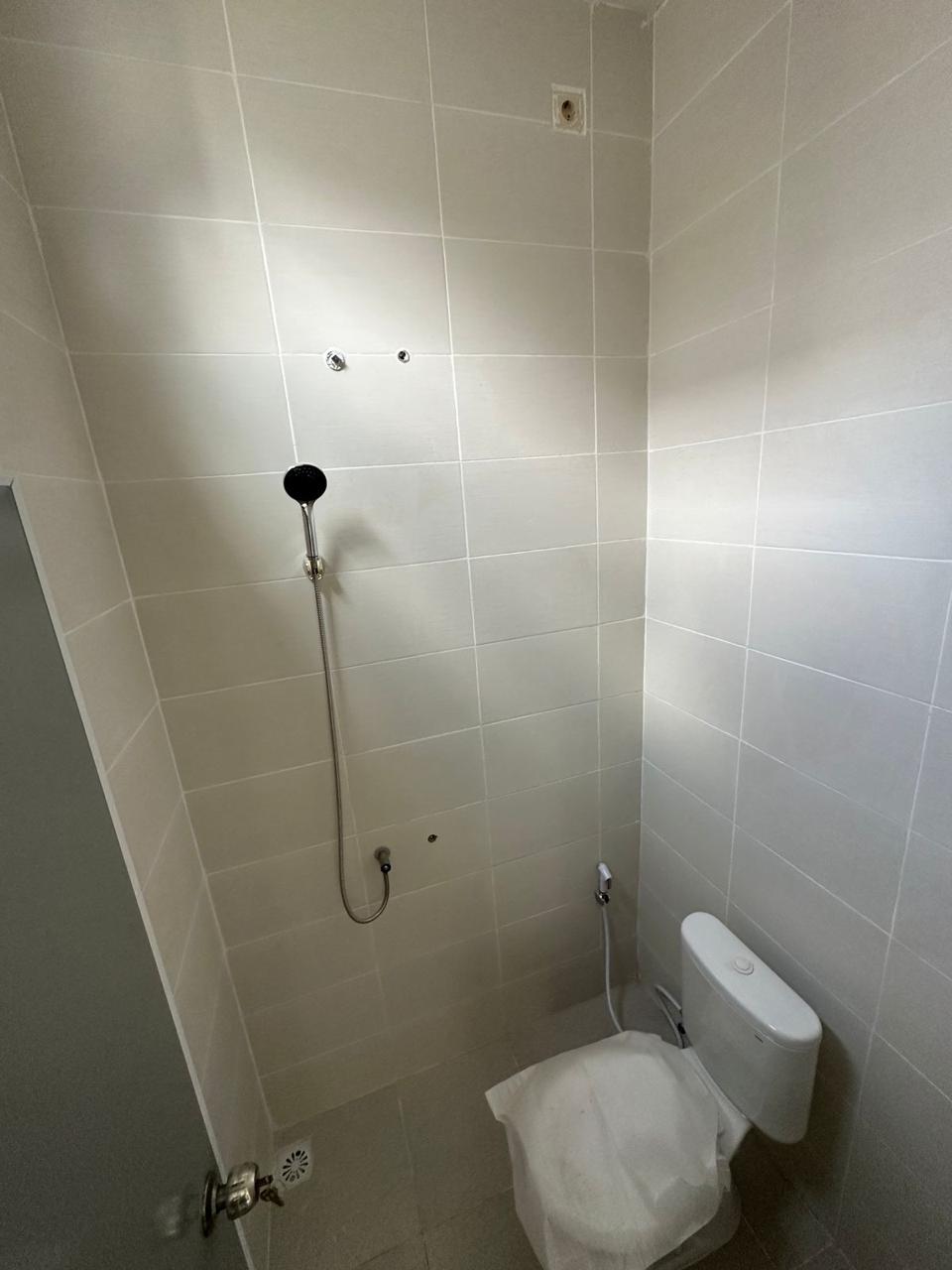 Dijual Rumah Jl. Gunung Anyar Grand Alana Surabaya dengan Lingkungan Tenang - Thumbnail 4