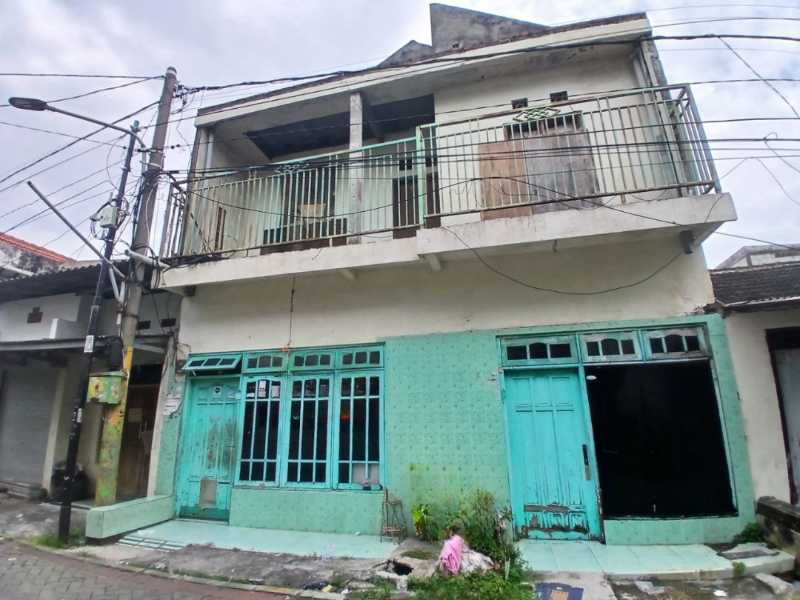Dijual Rumah Jl. Benowo Surabaya Barat – Potensi Hunian Besar dengan Struktur Kokoh - Image 1