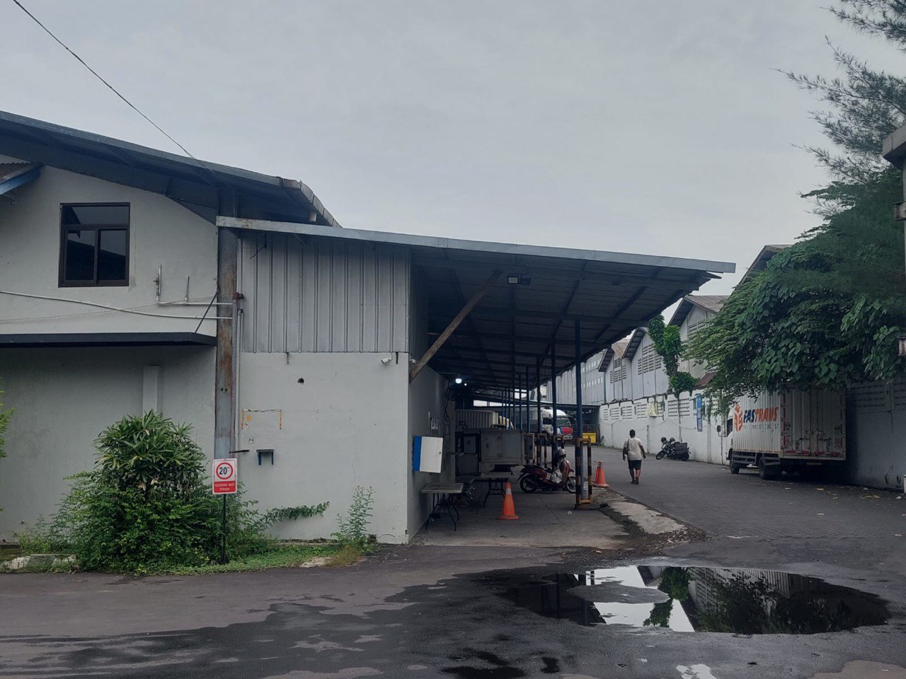 Disewakan Gudang Luas Lokasi Strategis di Gedangan Sidoarjo - Thumbnail 3