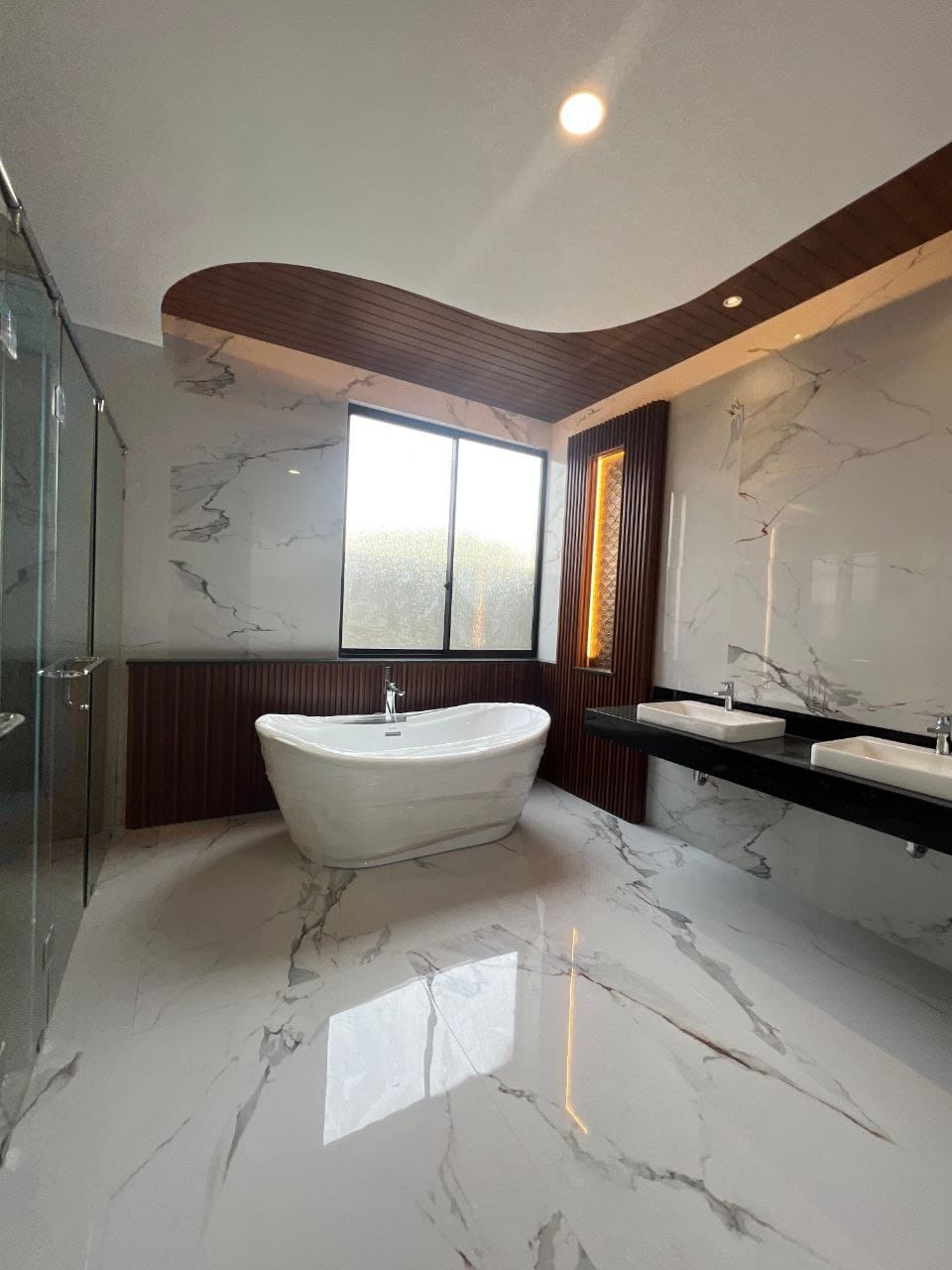 Jual Rumah Mewah Baru 2 Lantai Water Front Lokasi Premium Citraland Surabaya Barat - Thumbnail 2