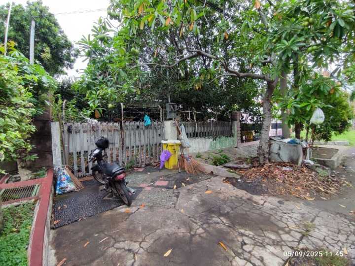 Dijual/Disewakan Rumah Besar di Jalan WR. Supratman Surabaya Pusat - Thumbnail 2