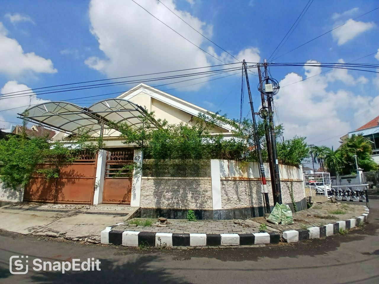 DIJUAL Rumah Hook Siap Huni Di Sukomanunggal Jaya, Surabaya Barat - Image 1