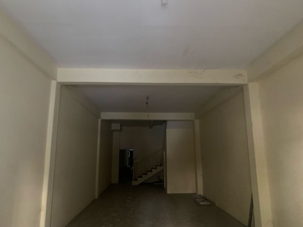 Dijual Sewa Ruko Usaha Strategis 3 Lantai di Jemursari Siap Pakai Surabaya Selatan - Image 1