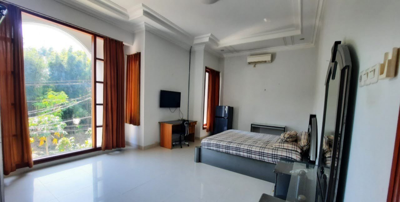 Dijual Rumah Bagus Terawat Babatan Pratama Wiyung Surabaya Barat - Thumbnail 3